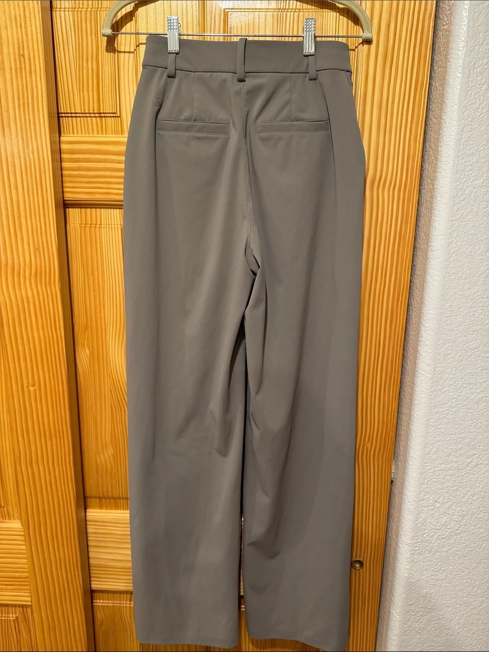 Lululemon Daydrift High-Rise Straight-Leg Trouser *Regular Length XS - Picture 4 of 8